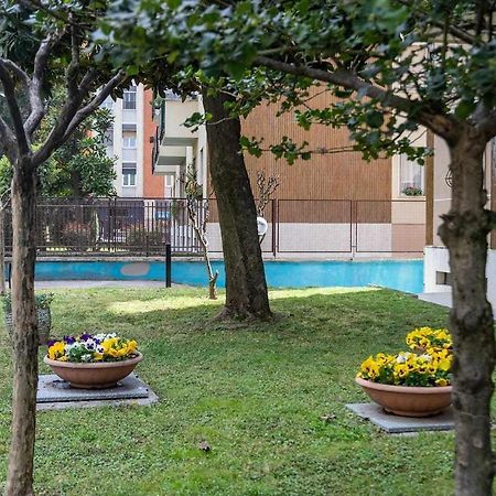 Milano City Apartments - Parking And Comfort - Spacious Apt Up To 8 Pax Eksteriør bilde