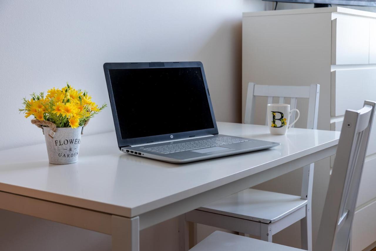Milano City Apartments - Parking And Comfort - Spacious Apt Up To 8 Pax Eksteriør bilde